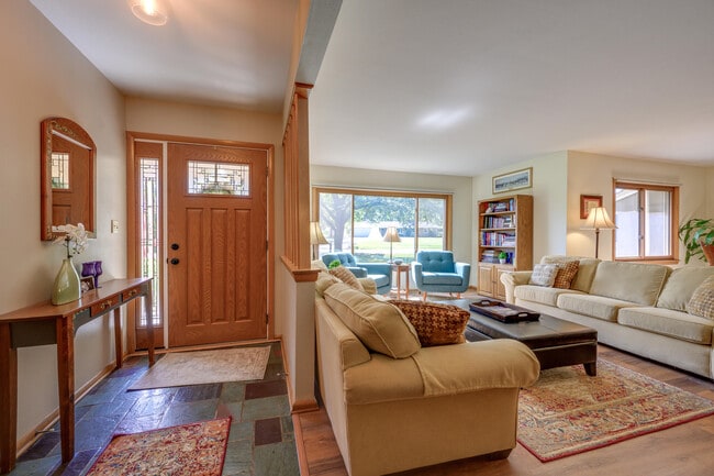 Foto del edificio - 2820 St James Ln