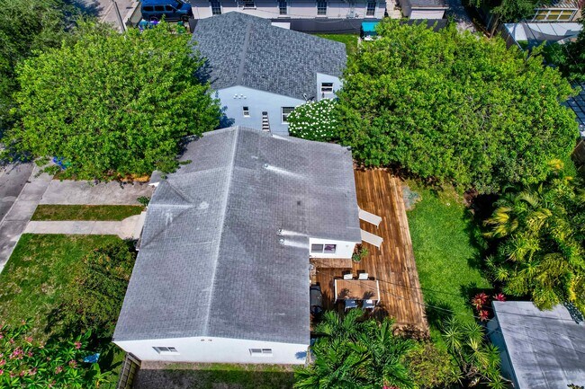 Photo - 565 NW 49th St House