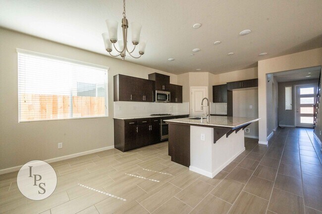 Building Photo - Brand New Clovis Home, 4BR/3BA, With Solar...