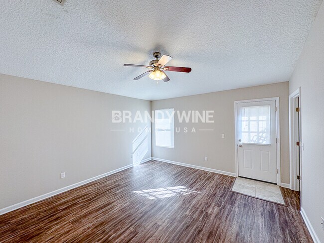 Foto del edificio - NEW LOWER RENTAL RATE LEASING SPECIAL: Rec...