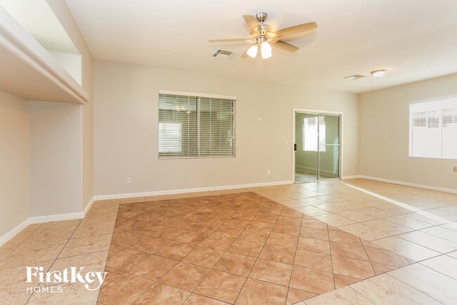 Building Photo - 9720 N Fast Elk St