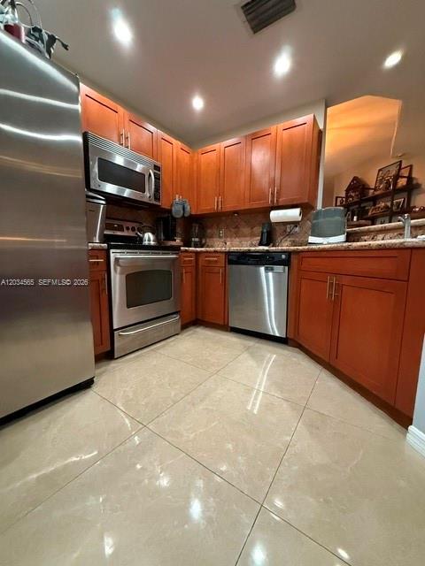 Foto del edificio - 8900 NE 8th Ave