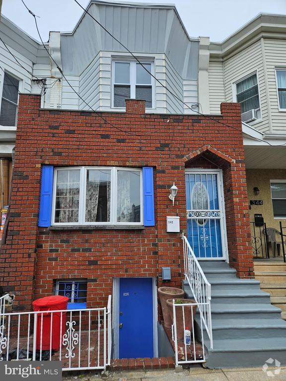 Building Photo - 342 N Simpson St