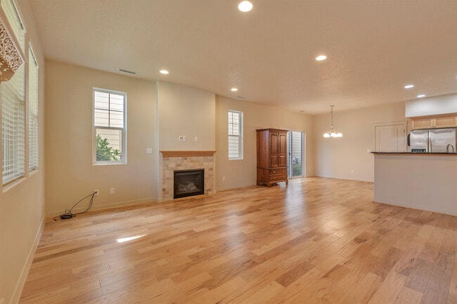 Building Photo - 217 NW 117th Loop