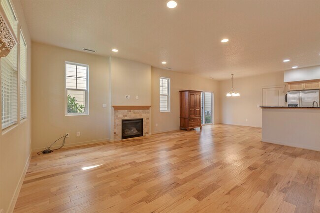 Foto del edificio - 217 NW 117th Loop