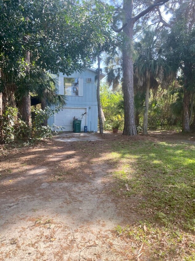 Primary Photo - 1104 59th Ave Dr W