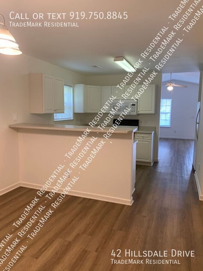 Building Photo - 42 Hillsdale Dr