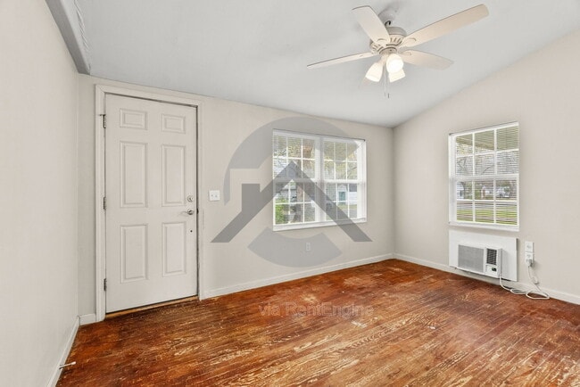 Foto del edificio - 2013 Independence St