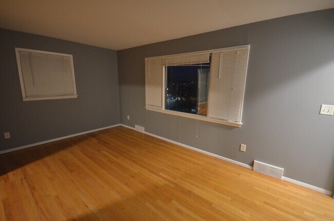 Foto del edificio - 28 Riverside Dr