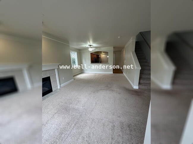 Building Photo - 3 Bedroom Renton Townhome Available NOW!