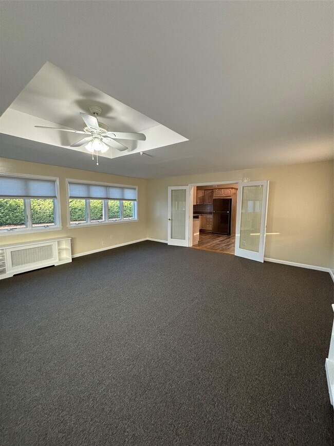 Foto del edificio - 445 N Country Rd