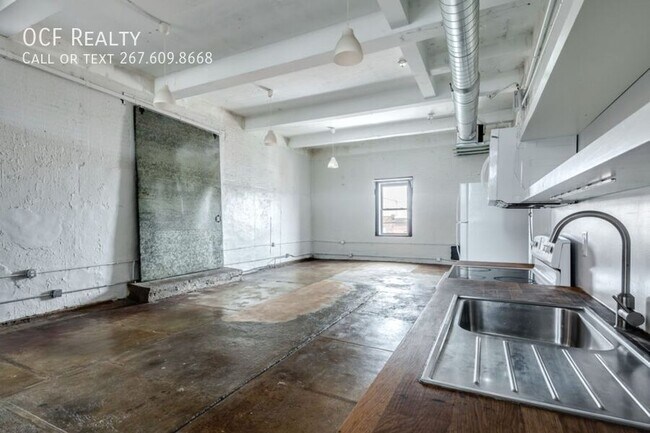 Building Photo - 1804-08 E. Hazzard-1A
