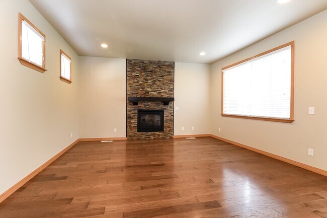 Foto del edificio - 6712 47th Pl NE