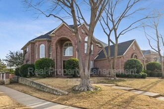 Building Photo - 5004 Seville Ln