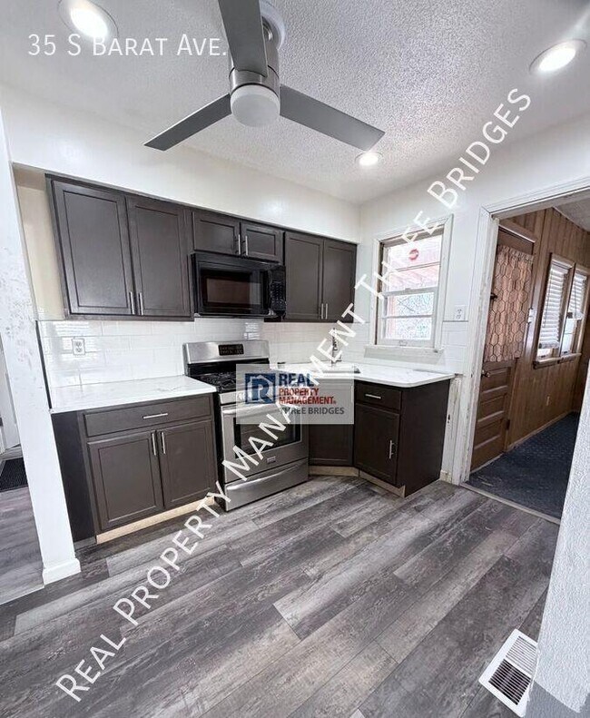 Foto del edificio - 35 S Barat Ave