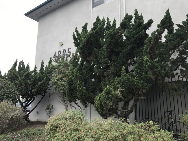 Foto del edificio - 3 Bedroom Clairemont Condo in Gated Community