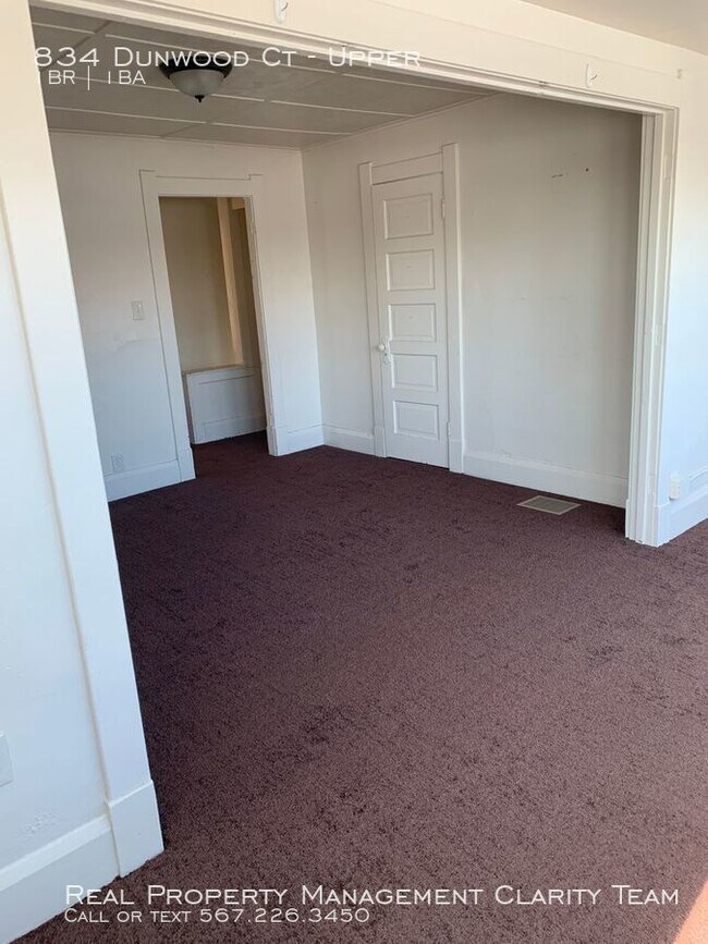 Foto del edificio - 834 Dunwood Ct