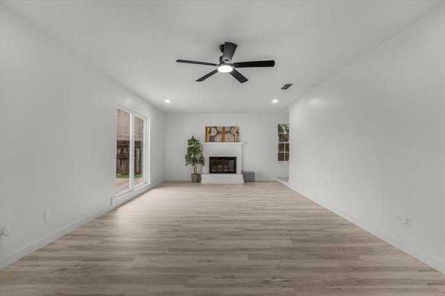 Building Photo - 8835 Township Ct