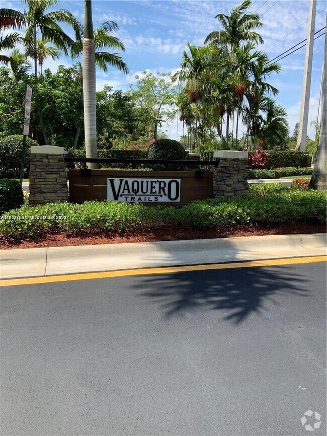 Lake Pine Village Apartments for Rent Davie, FL 4 Rentals