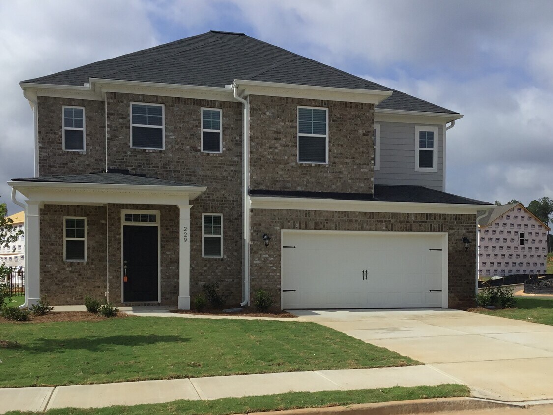 229 Lake Vista Drive House Rental in Loganville, GA