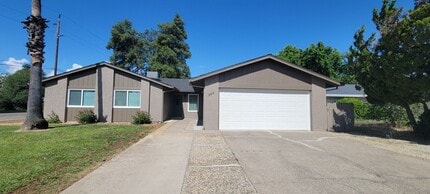 Building Photo - 1988 Shasta Pines Way
