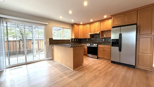 Building Photo - 4398 N Spoonwood Ct