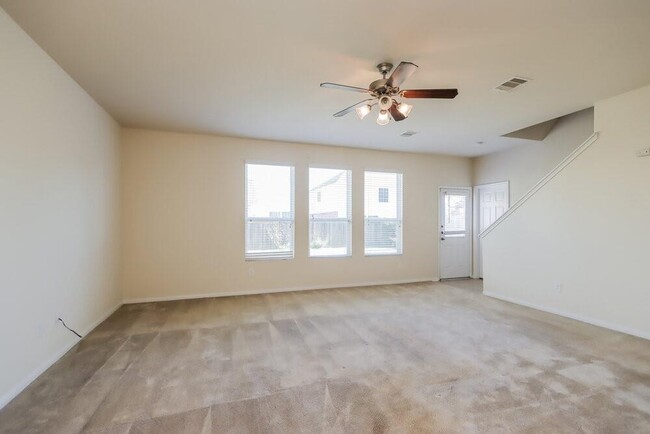 Foto del edificio - 17806 Aveleigh Ln