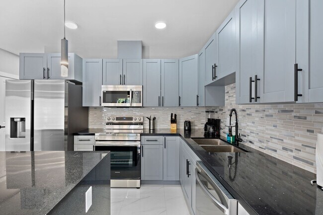 Building Photo - 1784 NW 31st St