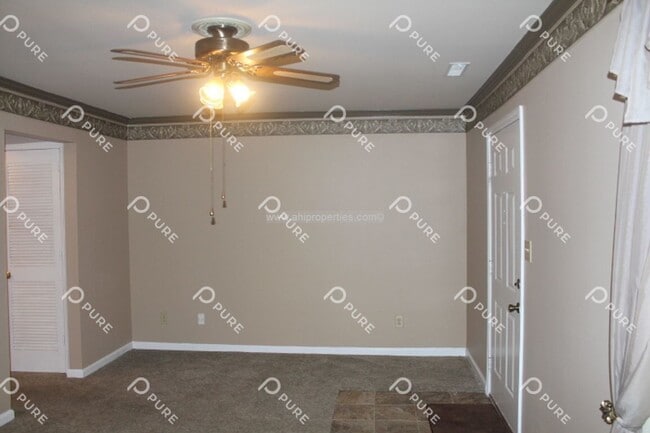 Foto del edificio - 2817 Wynterhall Rd SE