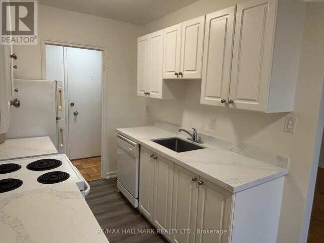 Photo du bâtiment - 134 Lawton Blvd