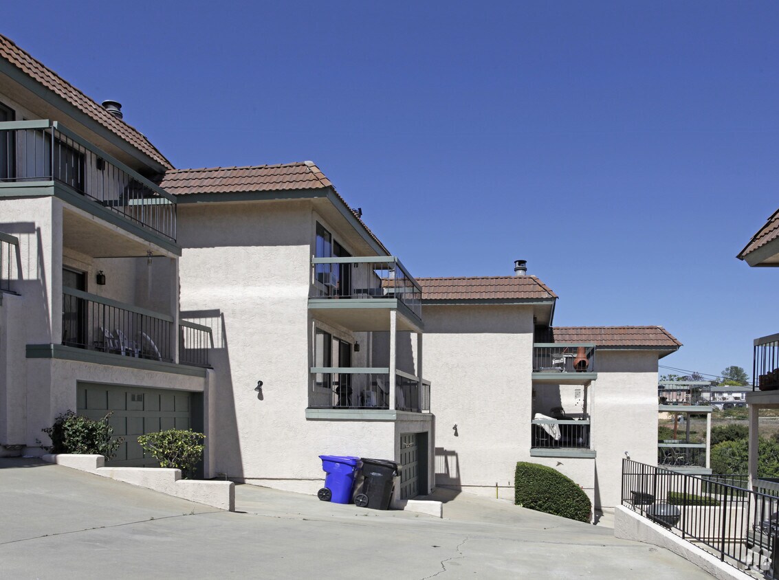 Foto del edificio - 6165-6167 Carling Way