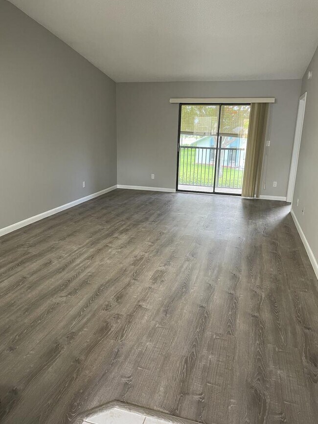 Foto del edificio - 9413 Boca Cove Cir