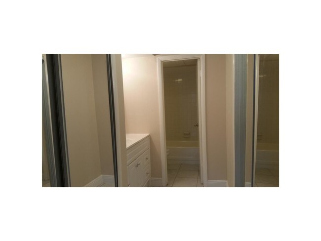 Building Photo - 8004 Lagos de Campo Blvd