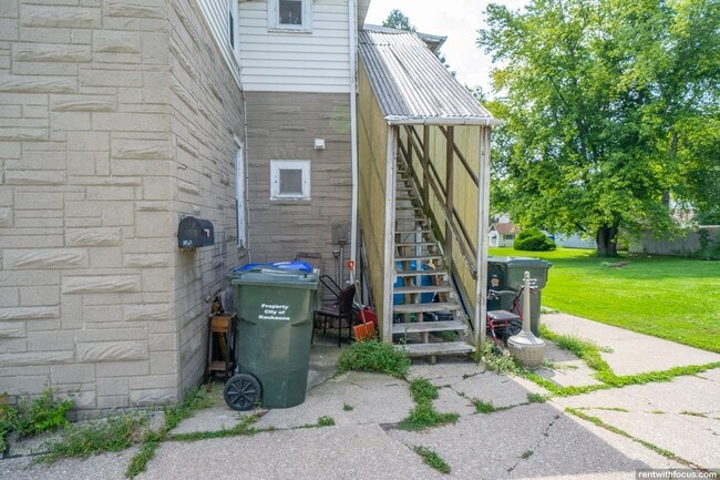 Building Photo - 1111 Oviatt St