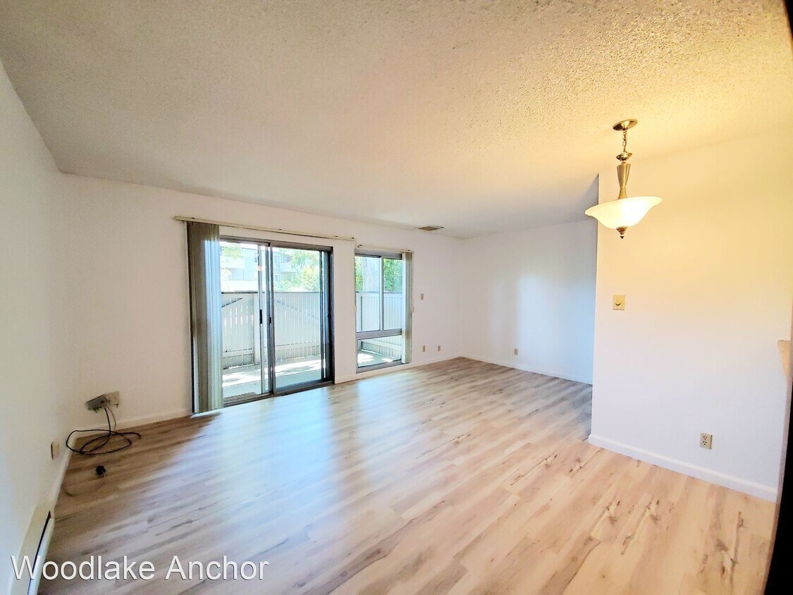 Primary Photo - Studio, 1 bath House - 133 Picadilly Place...