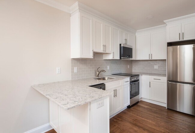 Interior Photo - The Parkview at Polifly