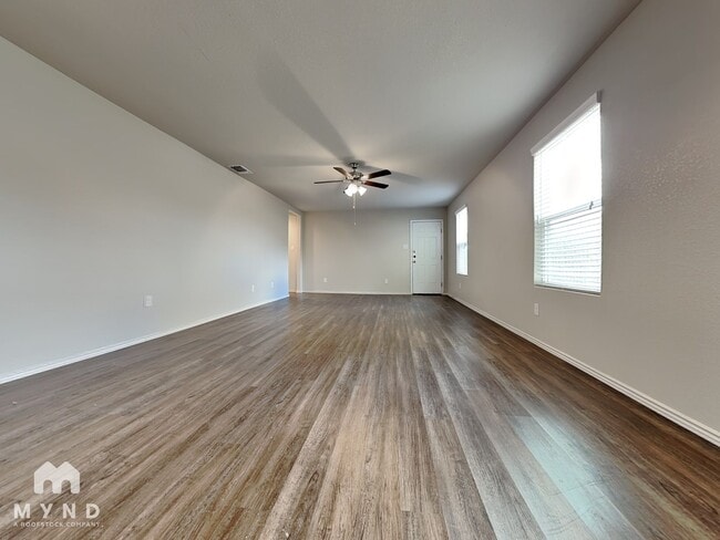 Building Photo - 9421 Apple Ridge Ln