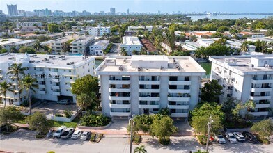 Building Photo - 110 S Shore Dr