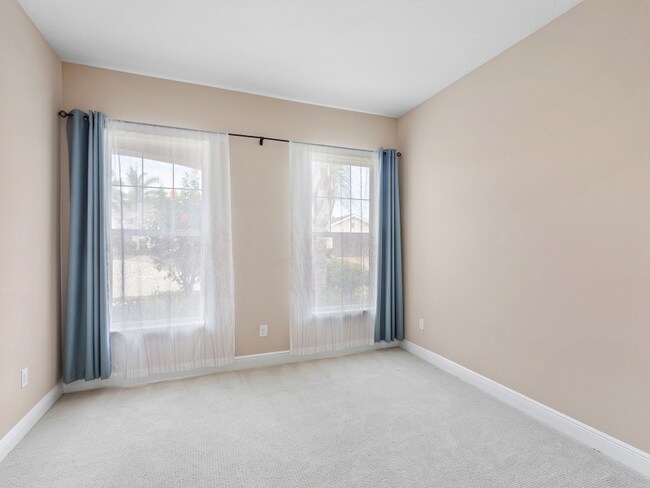 Foto del edificio - 5209 Tidewater Ct