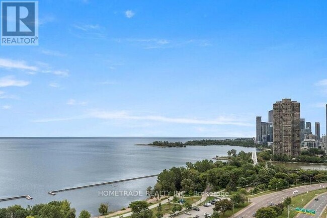 Photo du bâtiment - 1928-1928 Lake Shore Blvd W