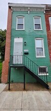 Building Photo - 2133 Vine St