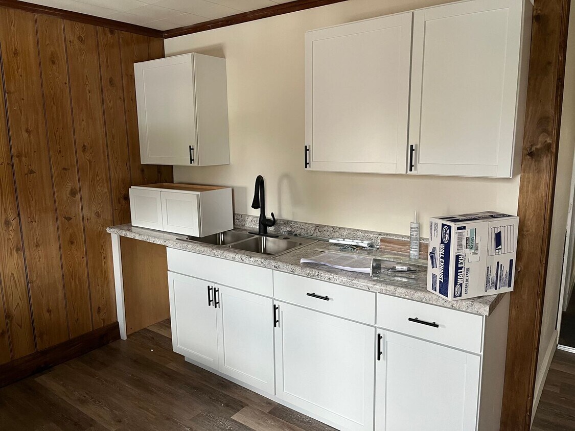 716 Washington St Unit Upper, Wausau, WI 54403 Room for Rent in