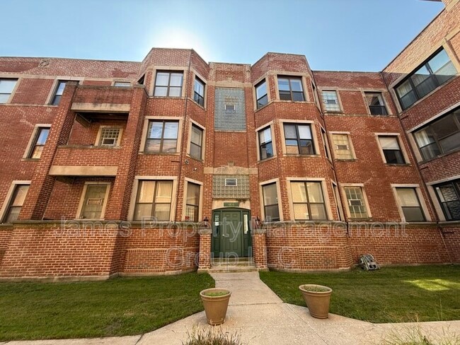 Foto del edificio - 6106 S Dorchester Ave
