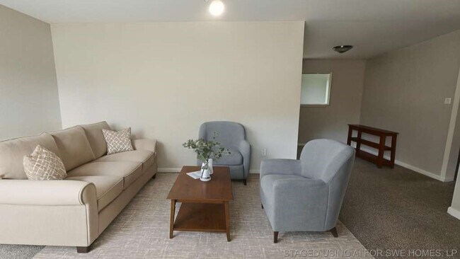 Foto del edificio - 9206 Mirawood St
