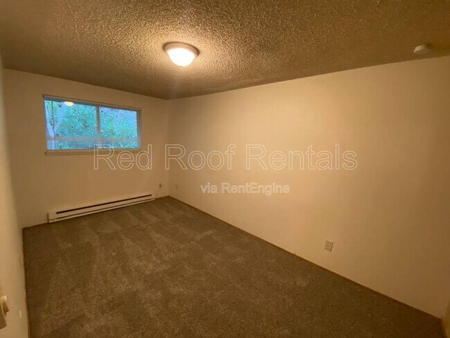 Foto del edificio - 1705 166th St S