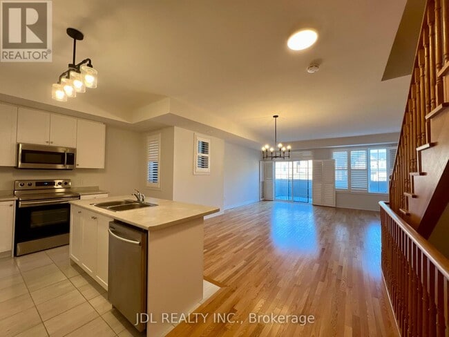 Building Photo - 35 Jaffna Ln