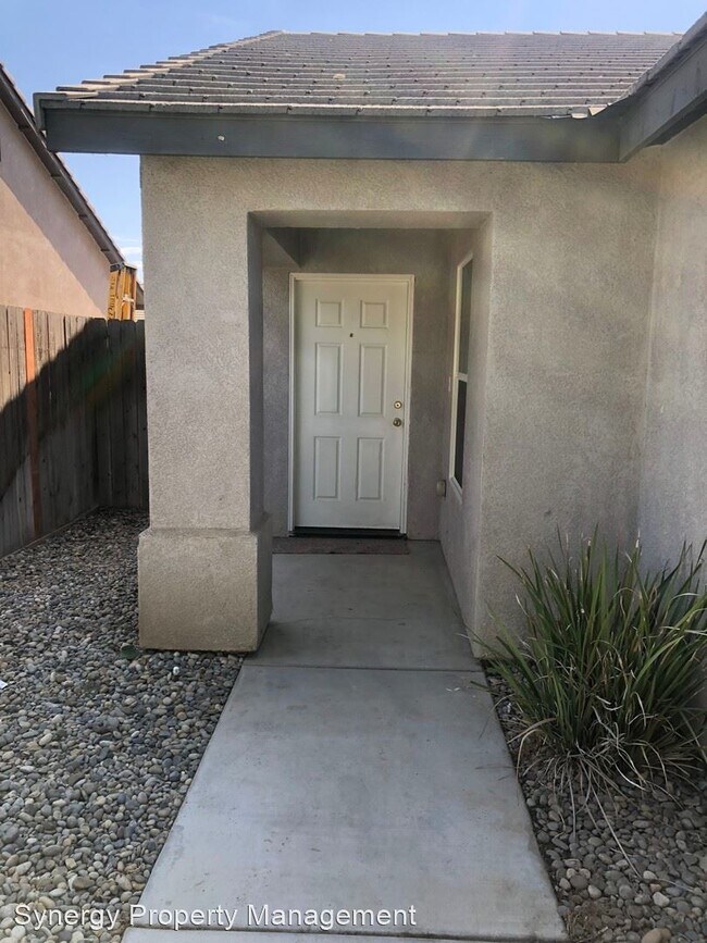 Building Photo - 4 br, 2 bath House - 2813 Tapo Ridge Dr