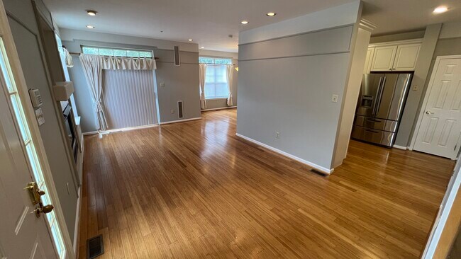 Foto del edificio - 202 Dresher Woods Dr