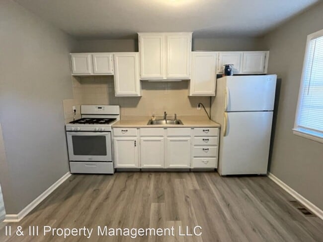 Building Photo - 1 br, 1 bath House - 11903  W 57th St