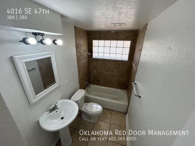 Building Photo - 4016 SE 47th-